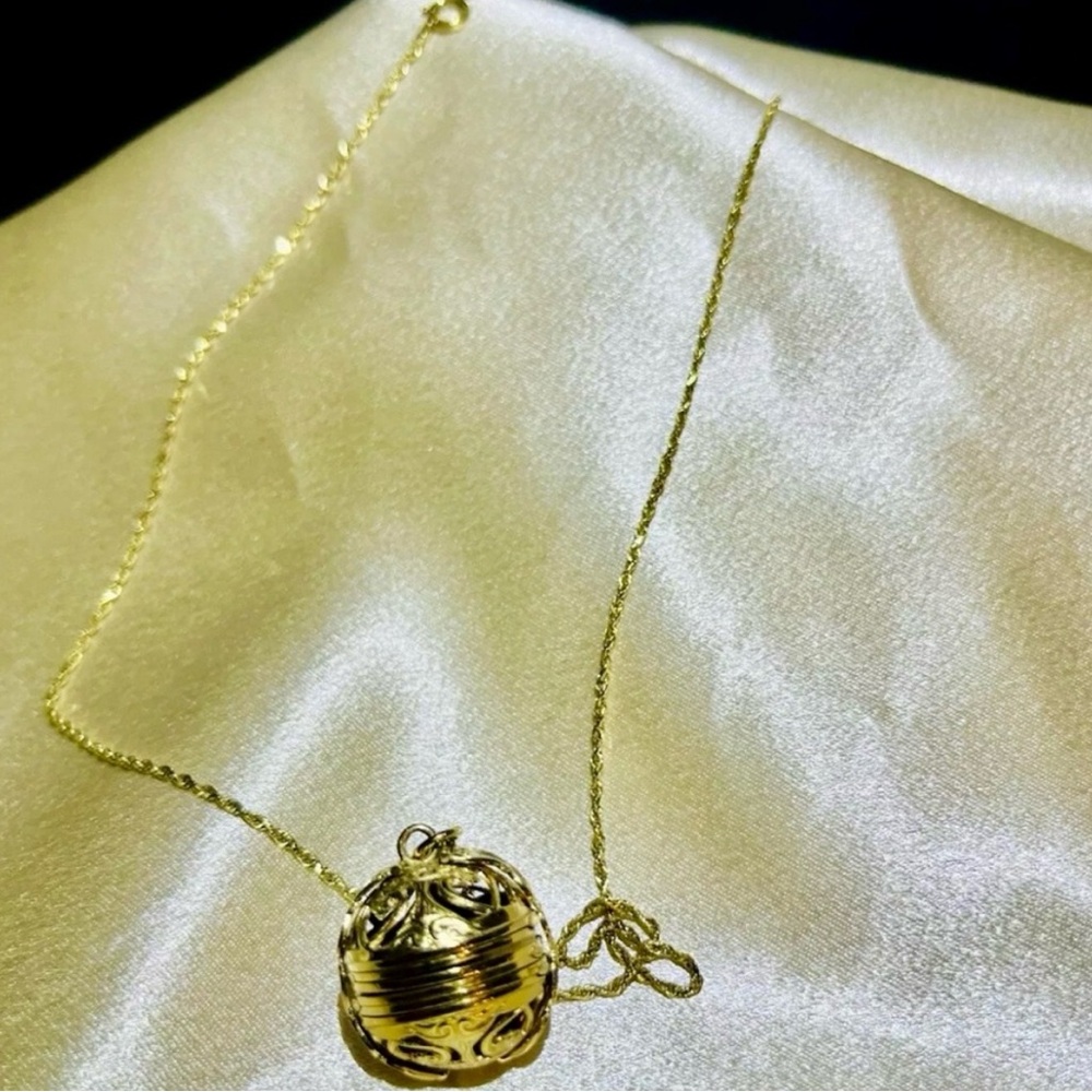 14K Gold Six [6] Round Picture Frame Charm Pendant + Rope Chain Necklace - Picture 6 of 16